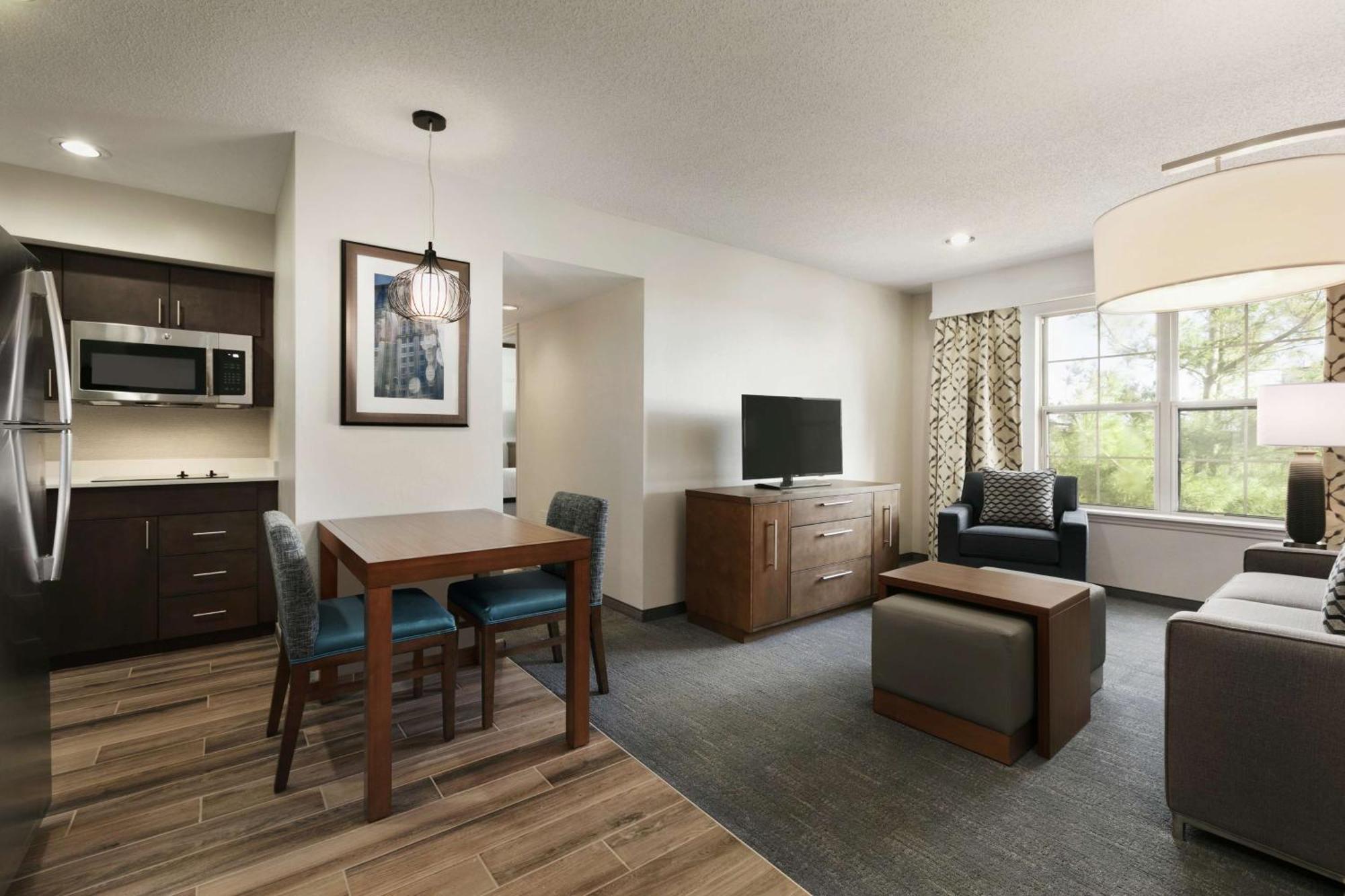 Homewood Suites By Hilton Kansas City Airport Экстерьер фото