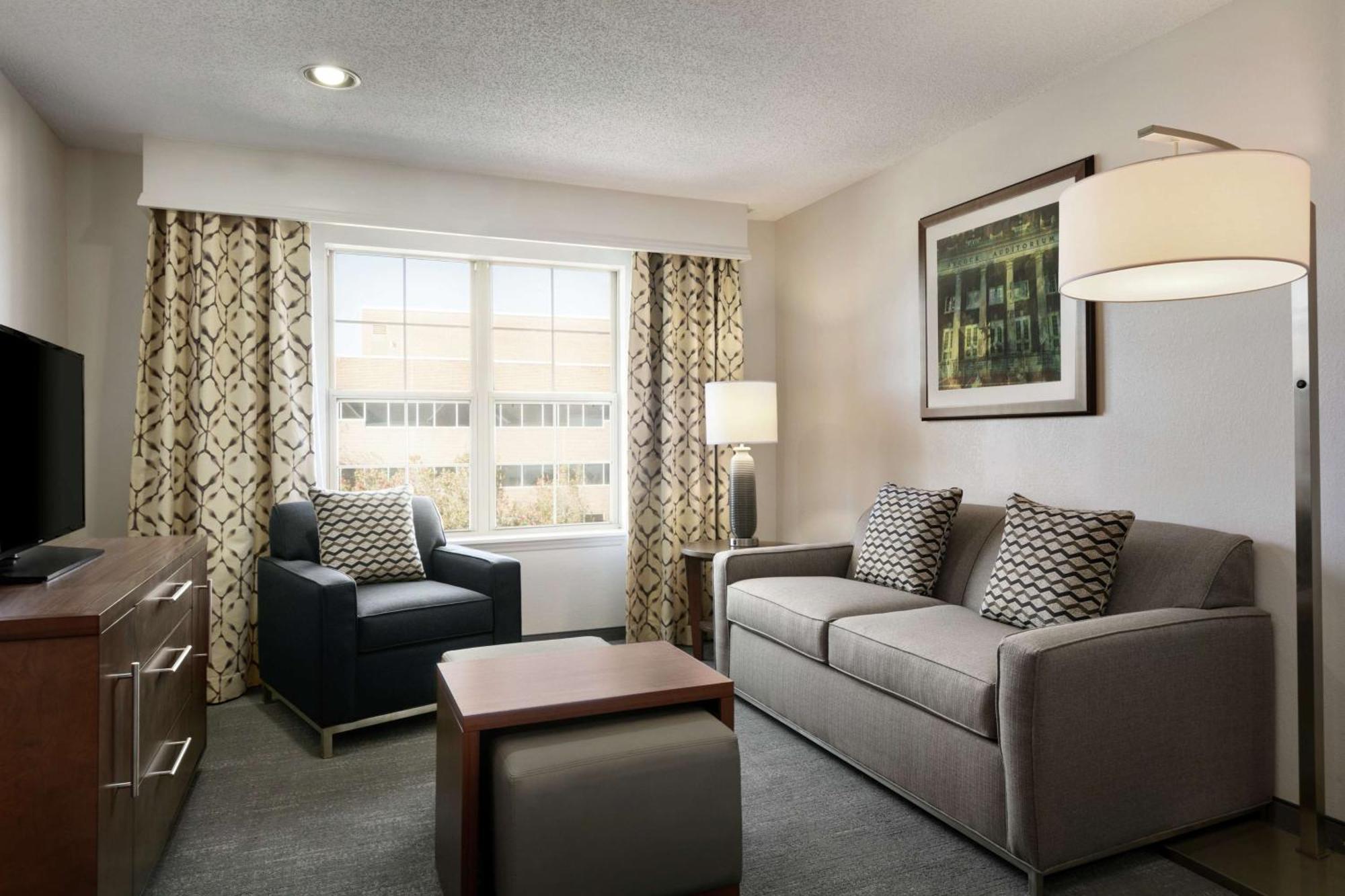 Homewood Suites By Hilton Kansas City Airport Экстерьер фото